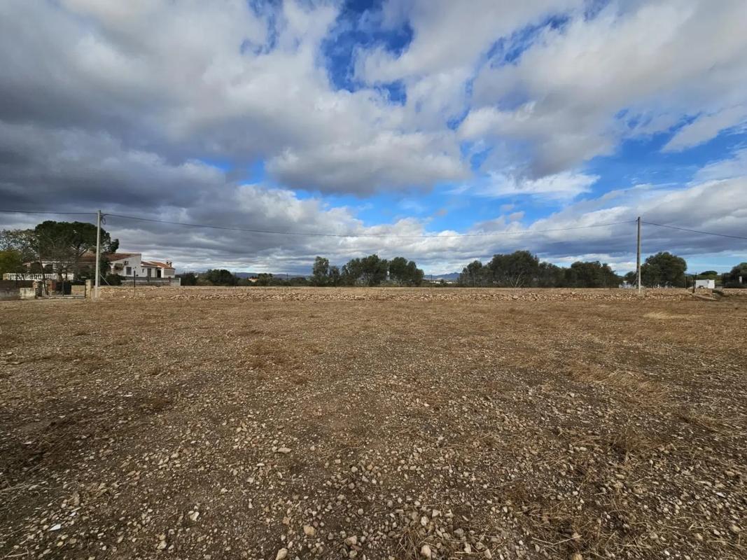 Land for sale in La Pobla de Vallbona, Valencia photo 5