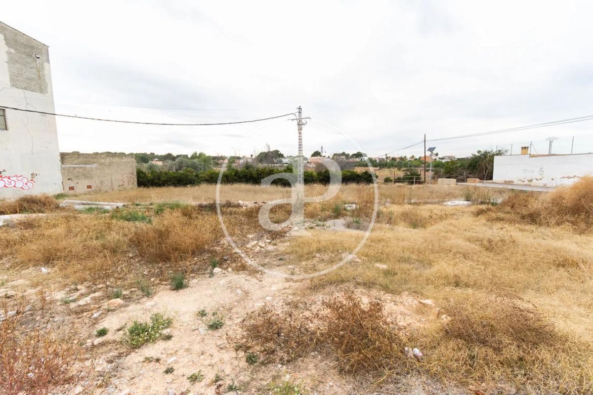 Terreno en venta en L'Eliana, Valencia photo 2