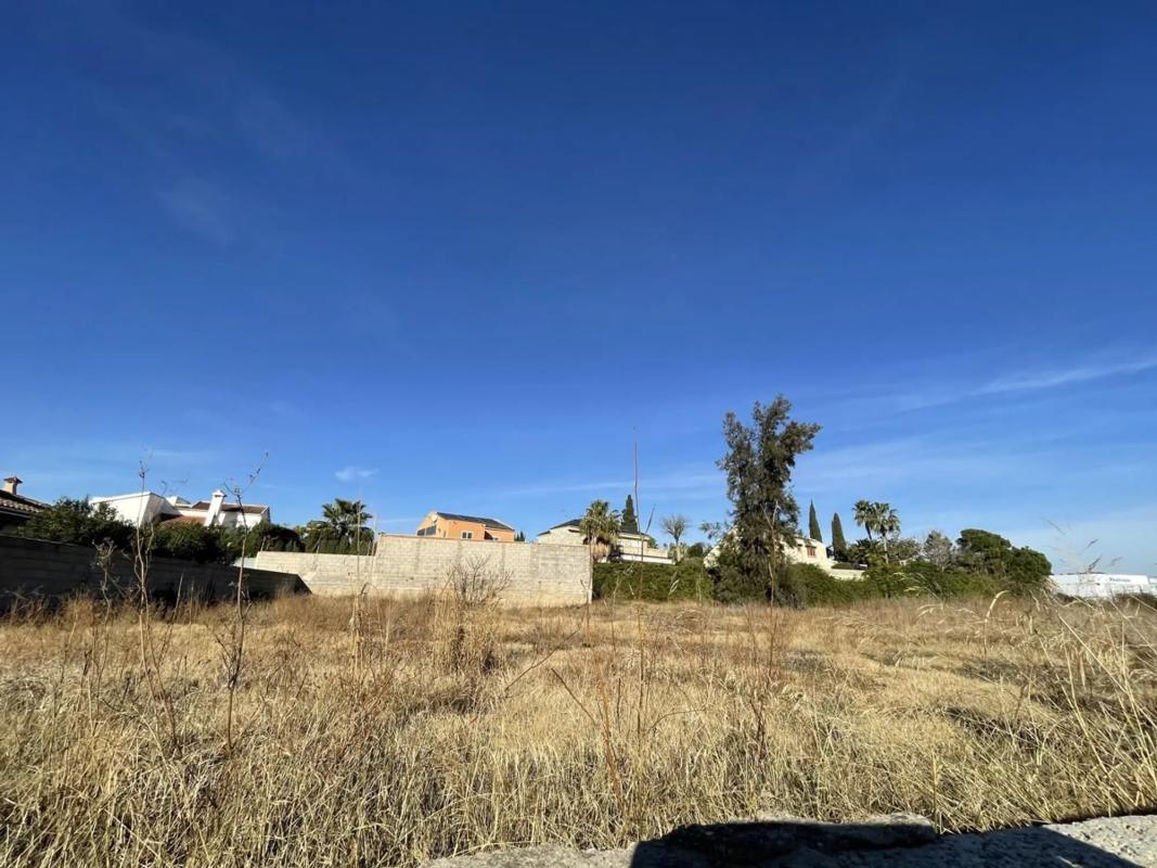 Terreno en venta en L'Eliana, Valencia photo 1