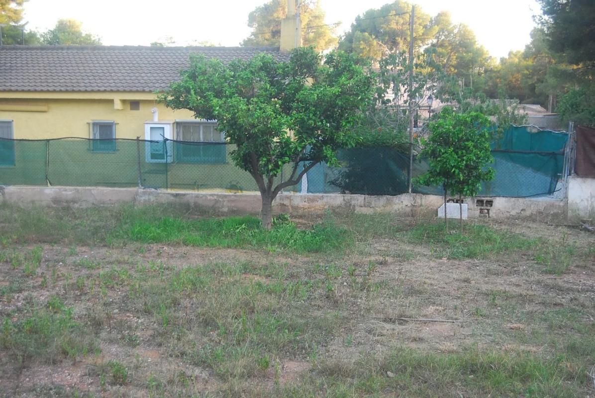 Terreno en venta en Olocau, Valencia photo 1