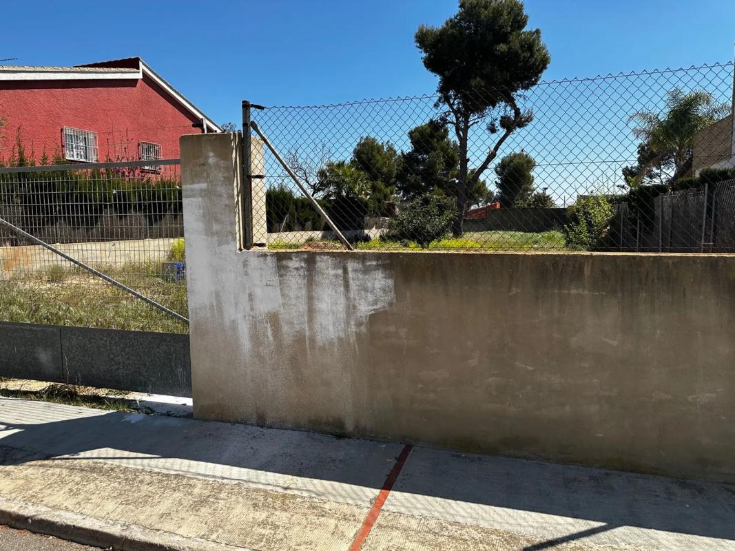 Terreno en venta en Riba-Roja de Túria, Valencia photo 2