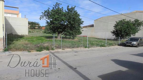 Terreno en calle Pedralba s/n photo
