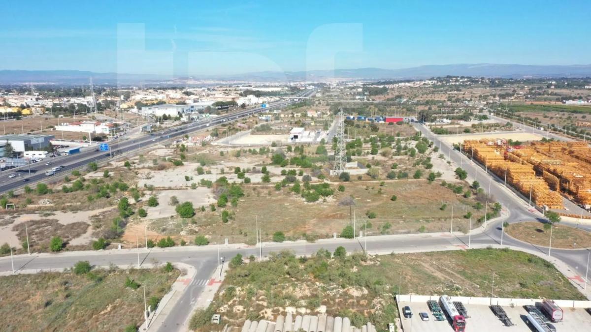 Terreno en venta en San Antonio de Benagéber, Valencia photo 3