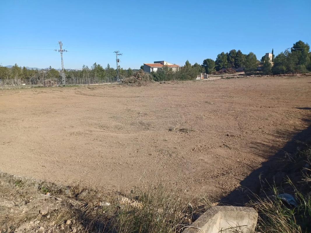 Terreno en venta en Riba-Roja de Túria, Valencia photo 2