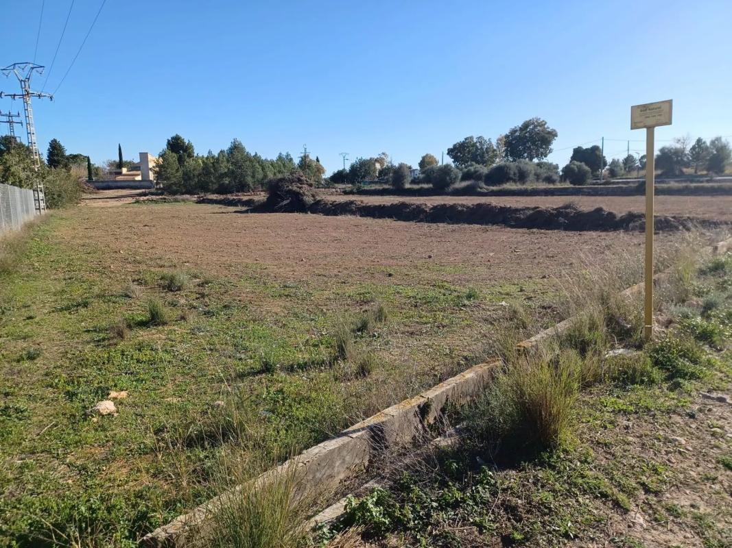Terreno en venta en Riba-Roja de Túria, Valencia photo 3