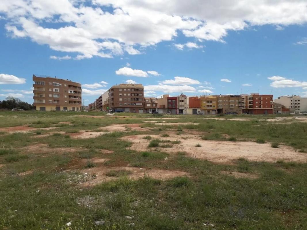 Land for sale in La Pobla de Vallbona, Valencia photo 3
