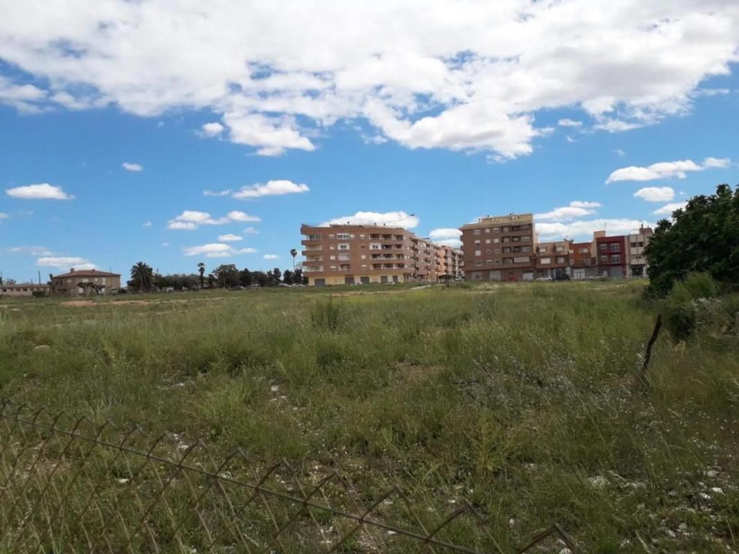 Land for sale in La Pobla de Vallbona, Valencia photo 4