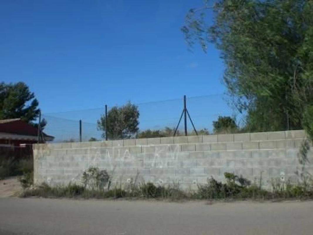 Land for sale in La Pobla de Vallbona, Valencia photo 5