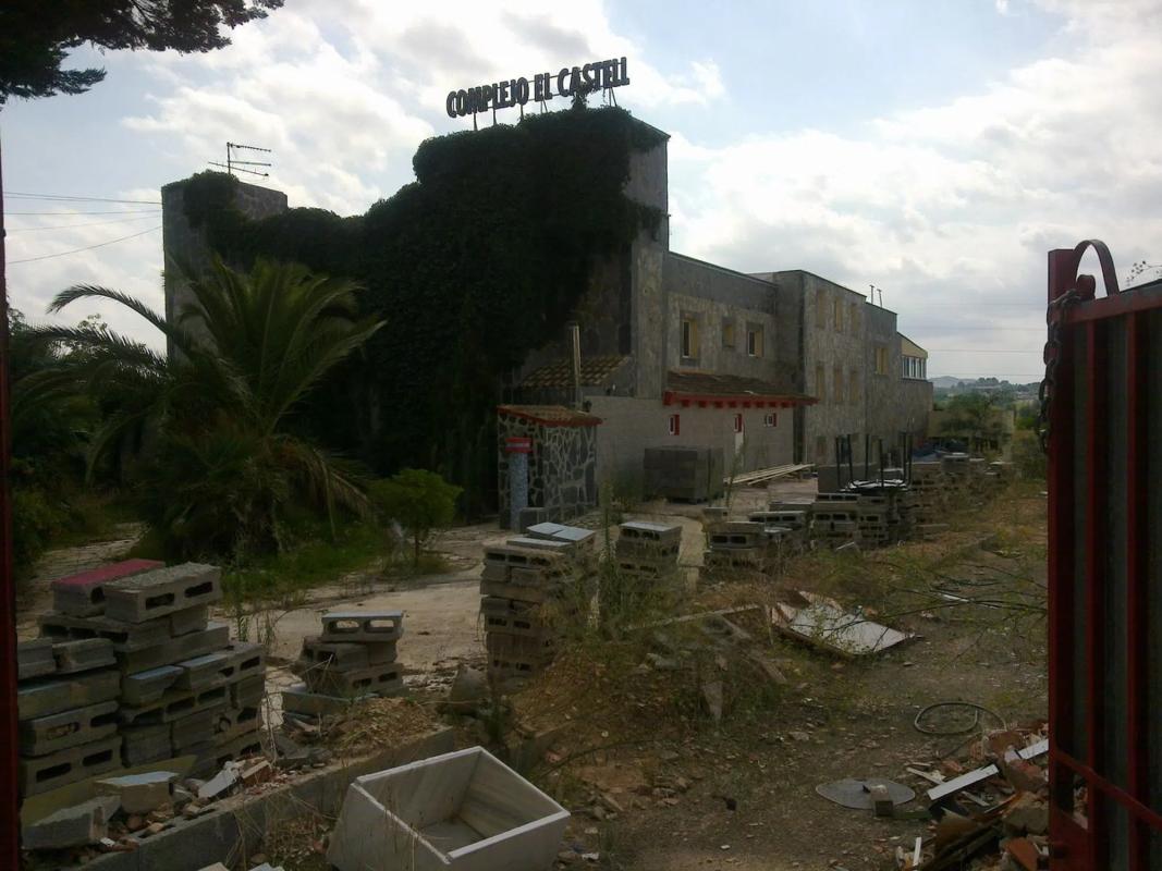 Land for sale in La Pobla de Vallbona, Valencia photo 1