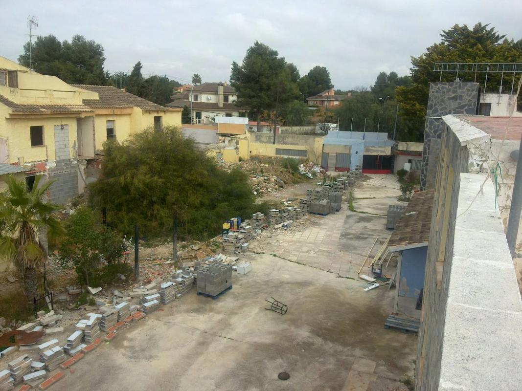 Land for sale in La Pobla de Vallbona, Valencia photo 2