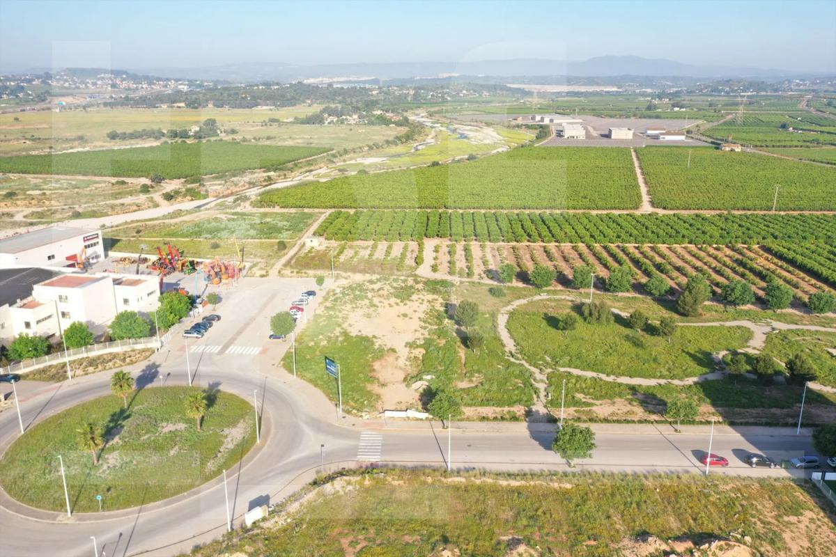 Terreno en venta en Riba-Roja de Túria, Valencia photo 4