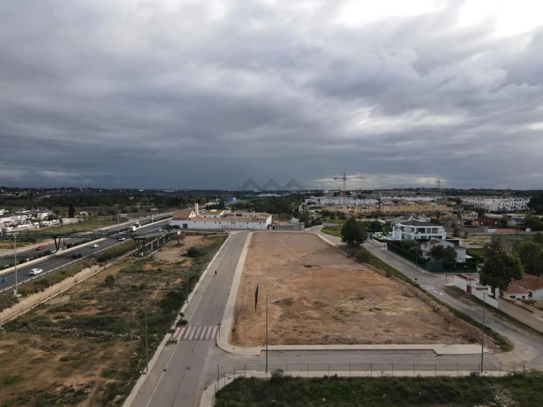 Terreno en venta en San Antonio de Benagéber, Valencia photo 5