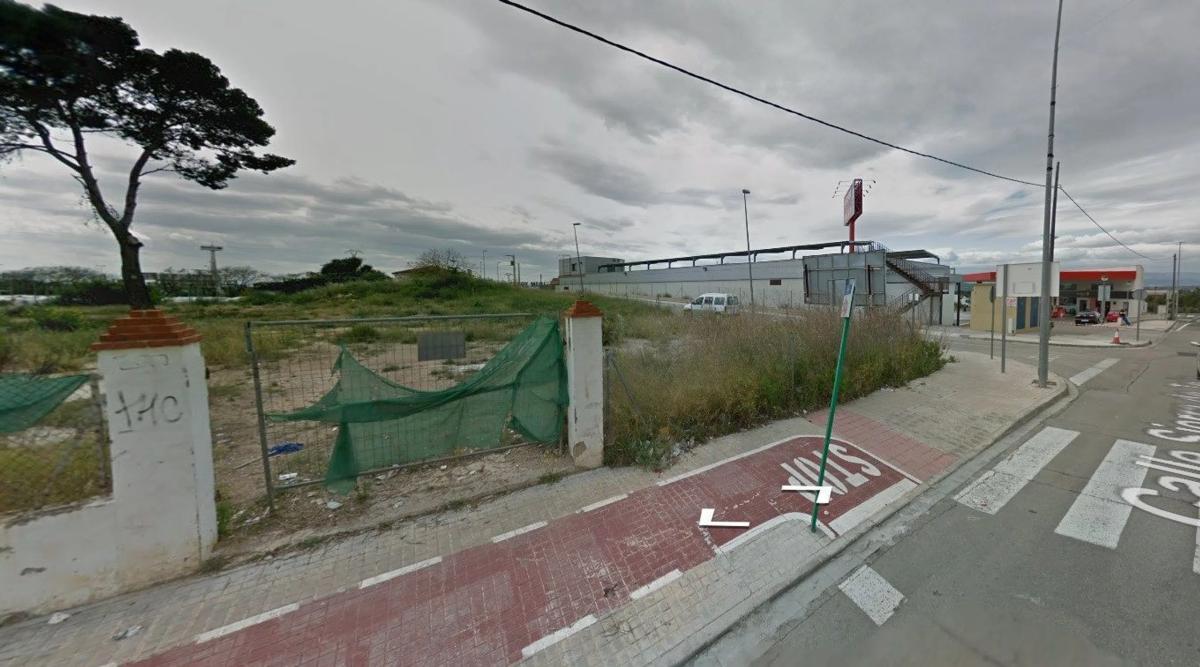 Land for sale in La Pobla de Vallbona, Valencia photo 5