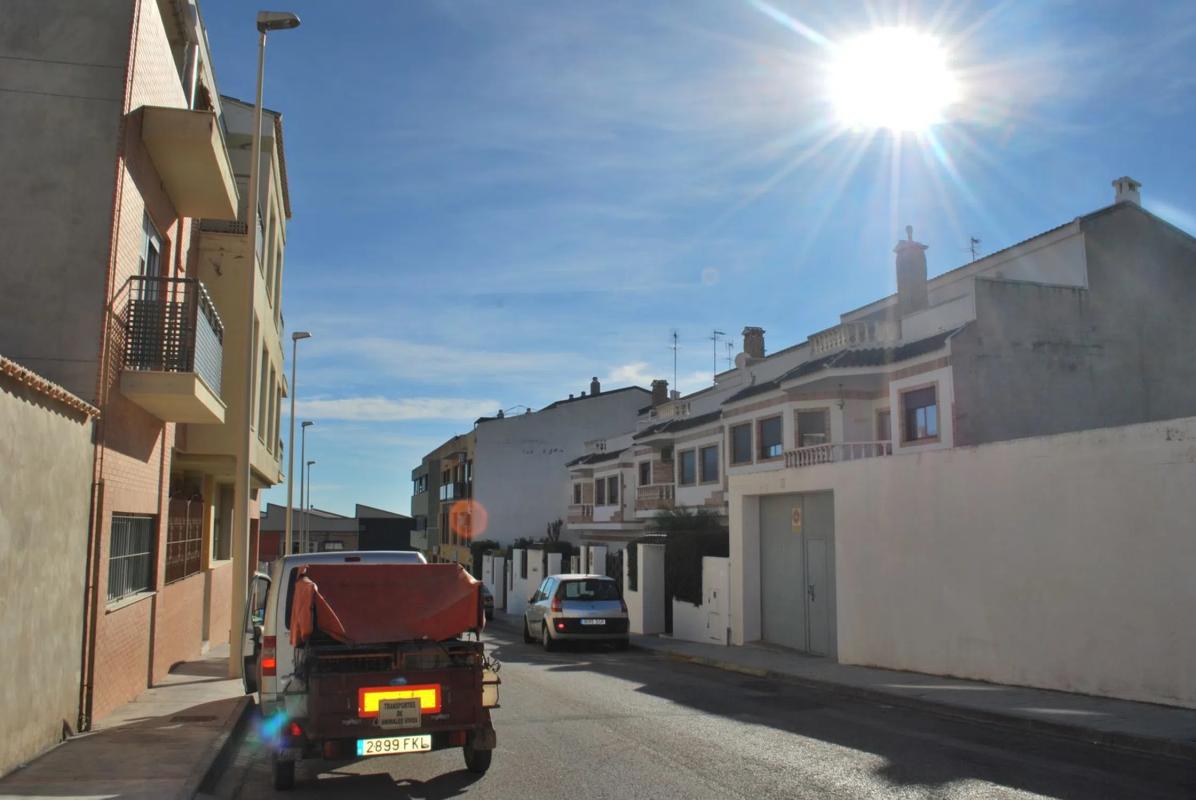 Terreno en venta en Benisano, Valencia photo 1