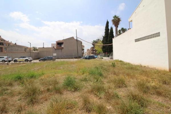 Terreno en calle d'Alfonso Pelechà photo 3