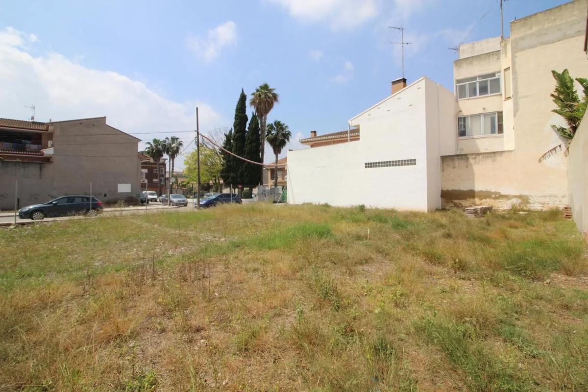 Land for sale in La Pobla de Vallbona, Valencia photo 5