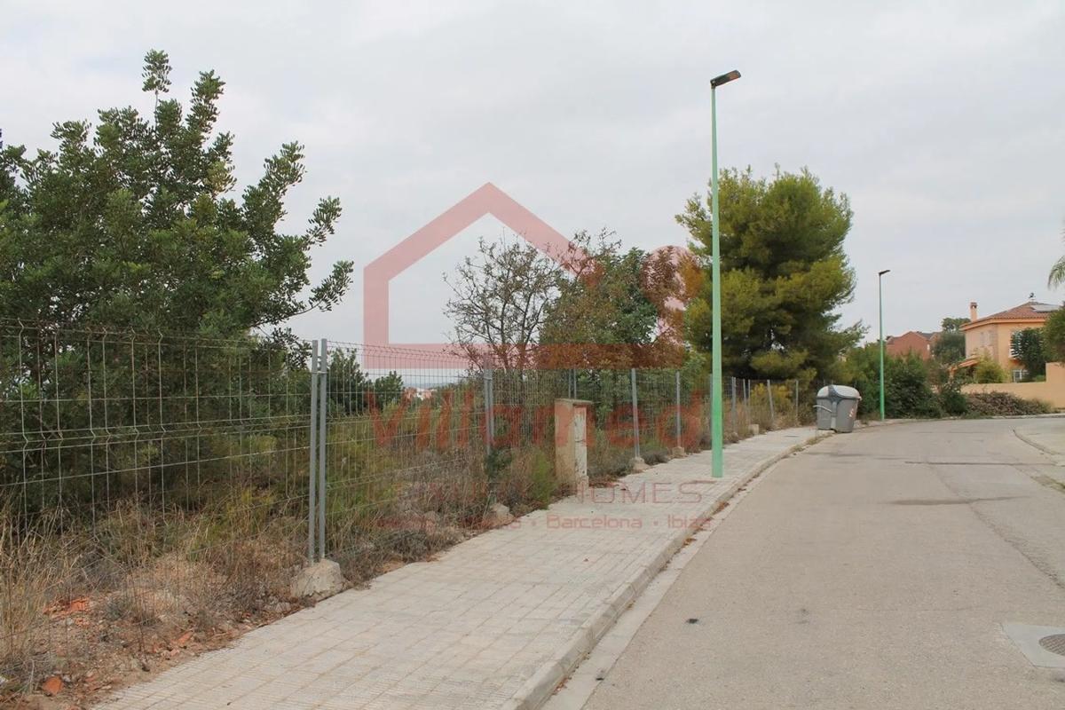 Terreno en venta en Riba-Roja de Túria, Valencia photo 1