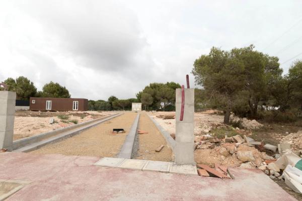 Terreno en Torre en Conill-Cumbres de San Antonio thumbnail 1