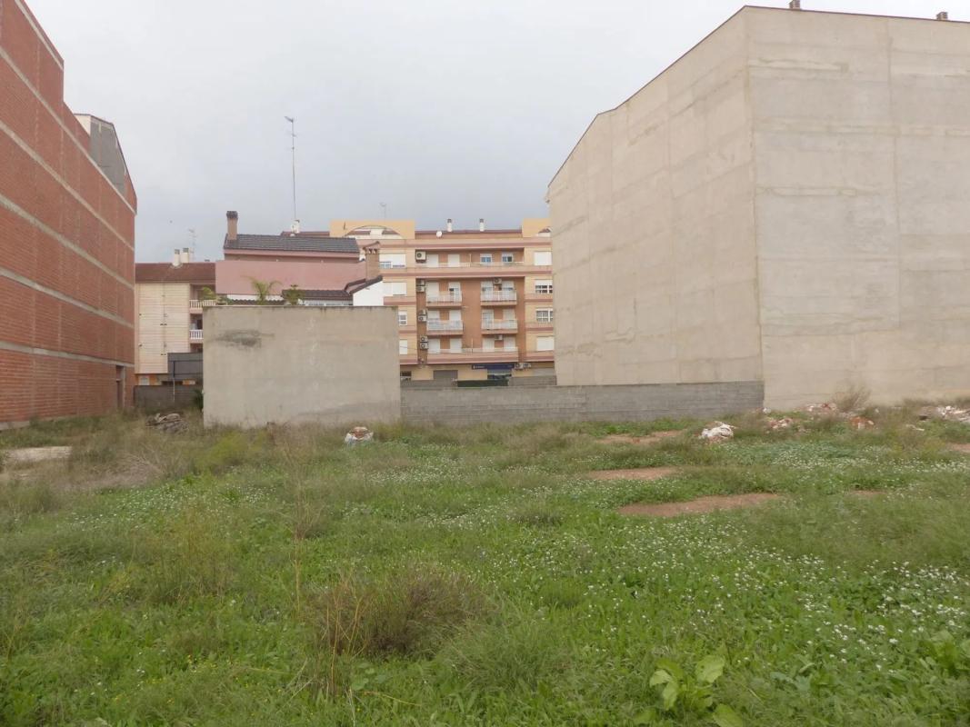 Land for sale in La Pobla de Vallbona, Valencia photo 5