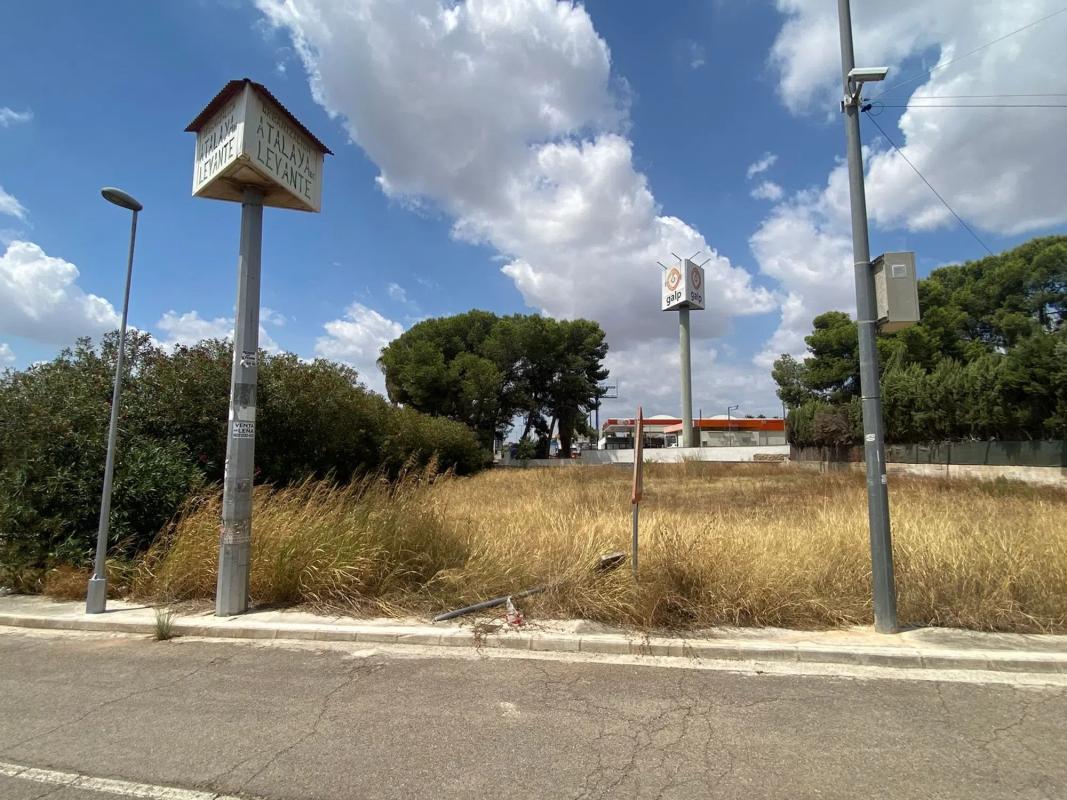 Land for sale in Chiva, Valencia photo 3