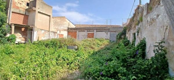 Terreno en calle del Dṟ. Juan Antonio Bernat Rodrigo, 70 photo 1