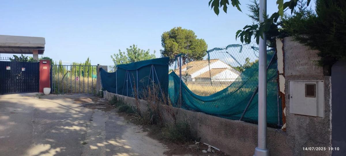 Terreno en venta en Godelleta, Valencia photo 2