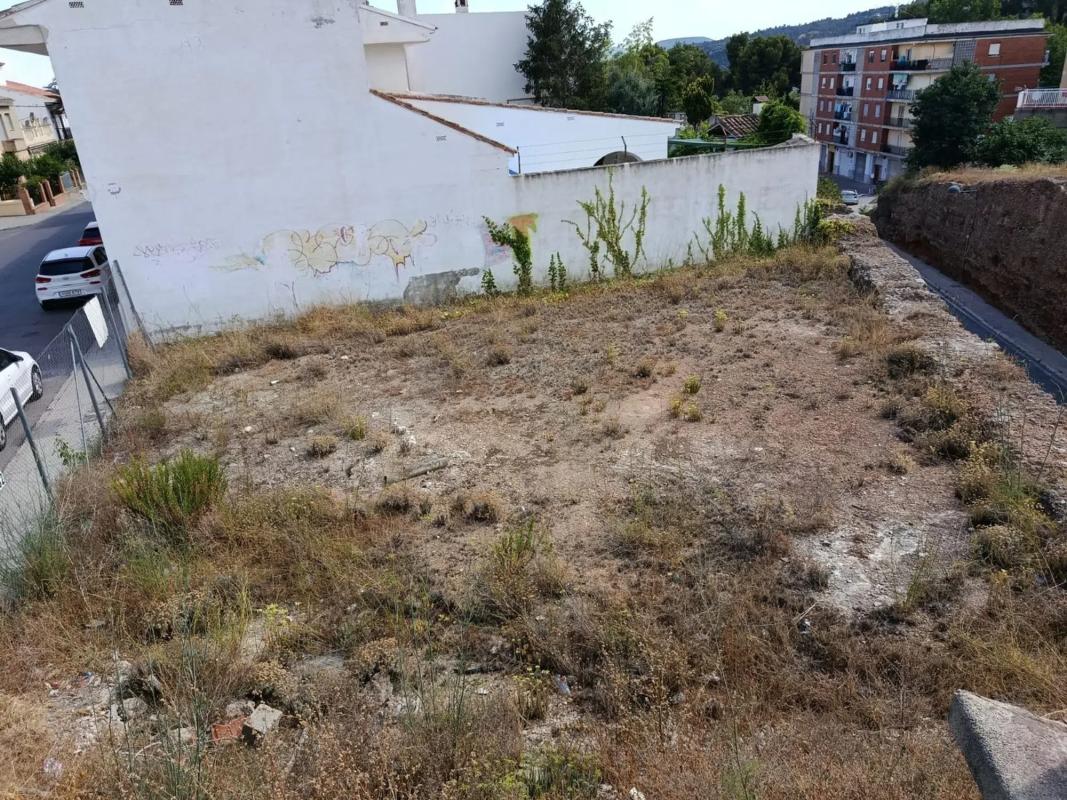 Terreno en venta en Buñol, Valencia photo 1