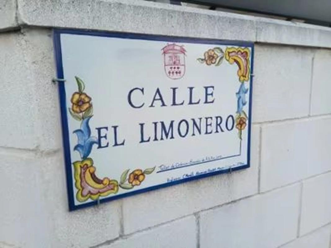 Terreno en venta en Cheste, Valencia photo 2