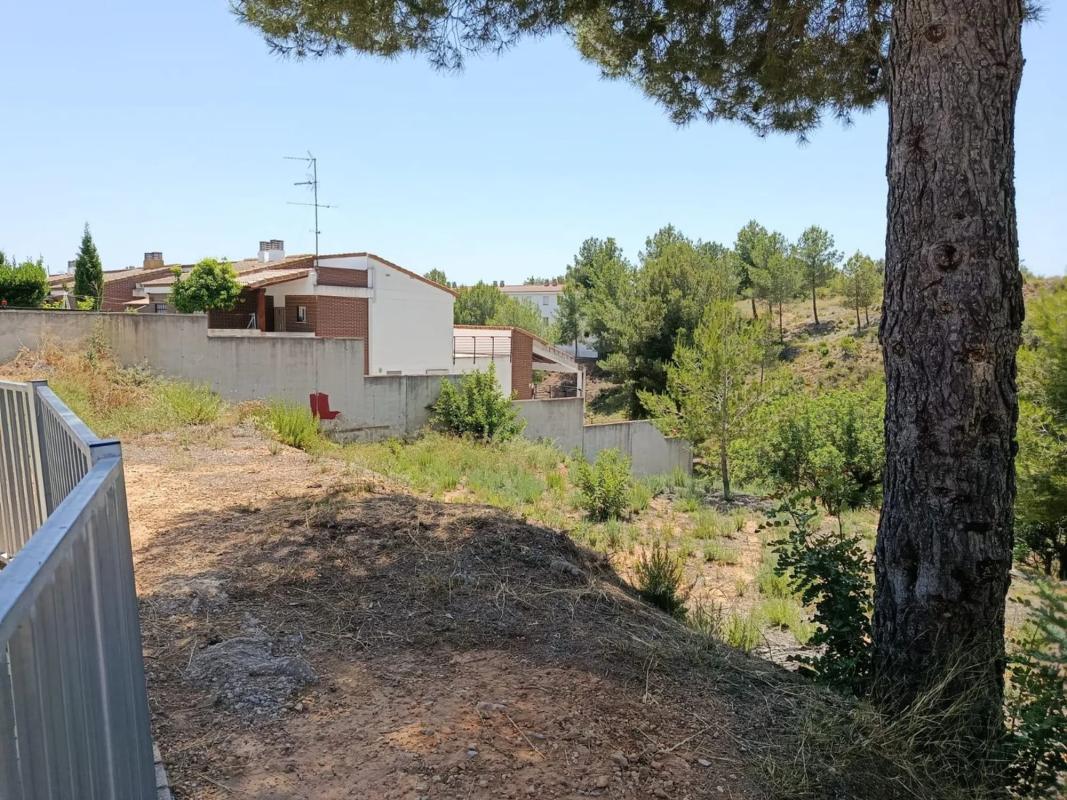 Terreno en venta en Alborache, Valencia photo 1