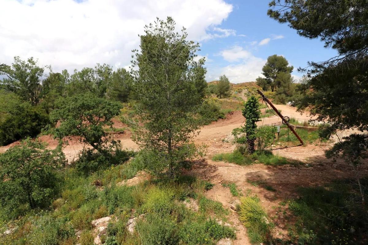 Land for sale in Alborache, Valencia photo 1