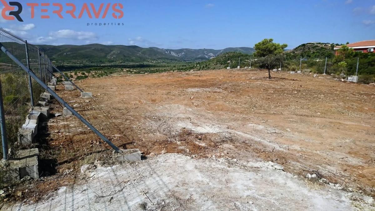 Terreno en venta en Chiva, Valencia photo 2