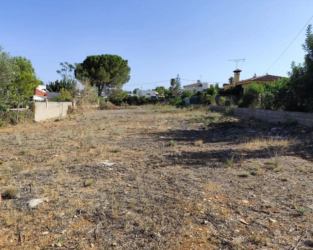 Terreno en venta en Chiva, Valencia photo 2