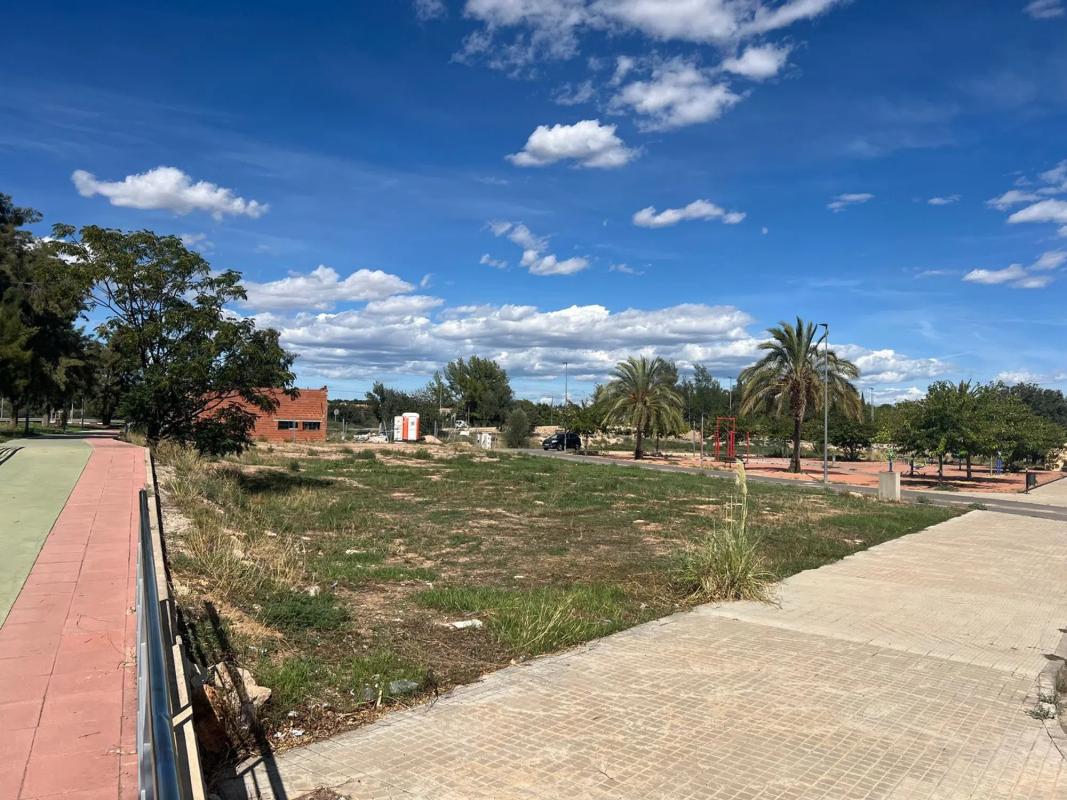 Terreno en venta en Cheste, Valencia photo 3