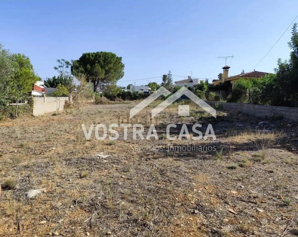 Участок земли на продажу в Чива, Валенсия photo 1