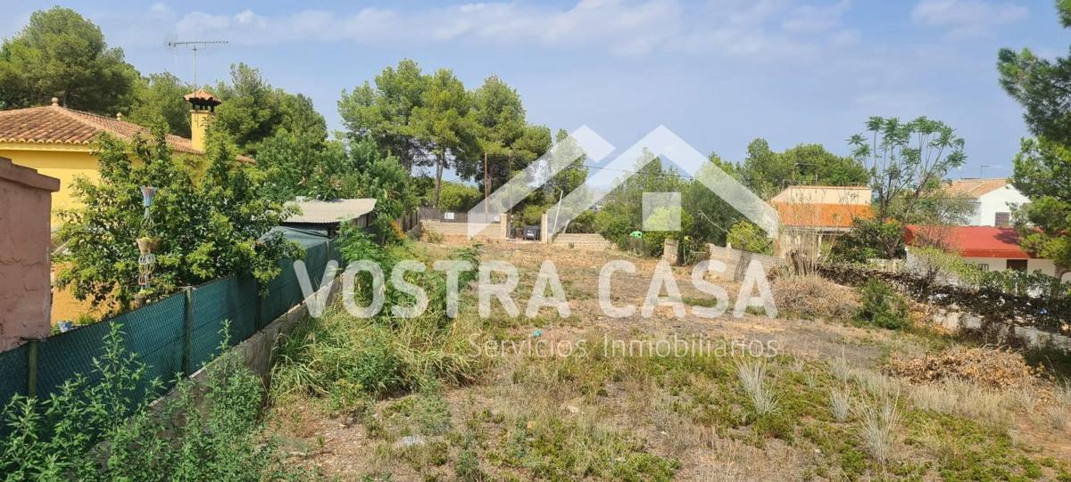 Участок земли на продажу в Чива, Валенсия photo 2