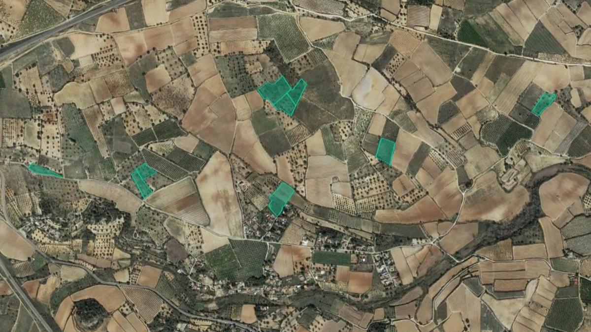 Land for sale in Chiva, Valencia photo 4