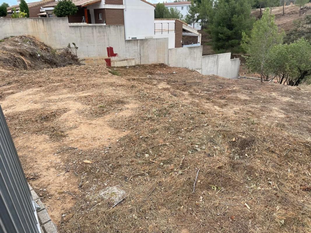 Terreno en venta en Alborache, Valencia photo 2