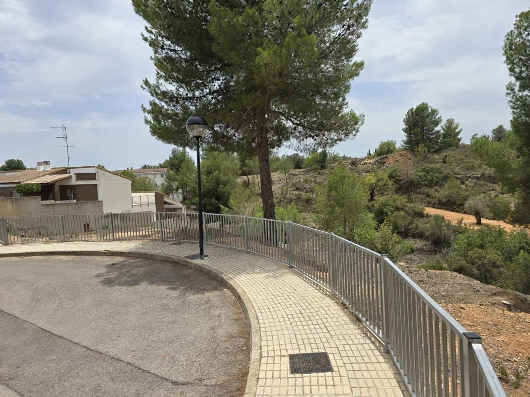 Terreno en venta en Alborache, Valencia photo 3