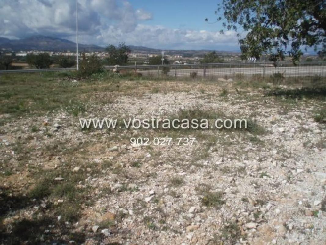 Terreno en venta en Cheste, Valencia photo 2