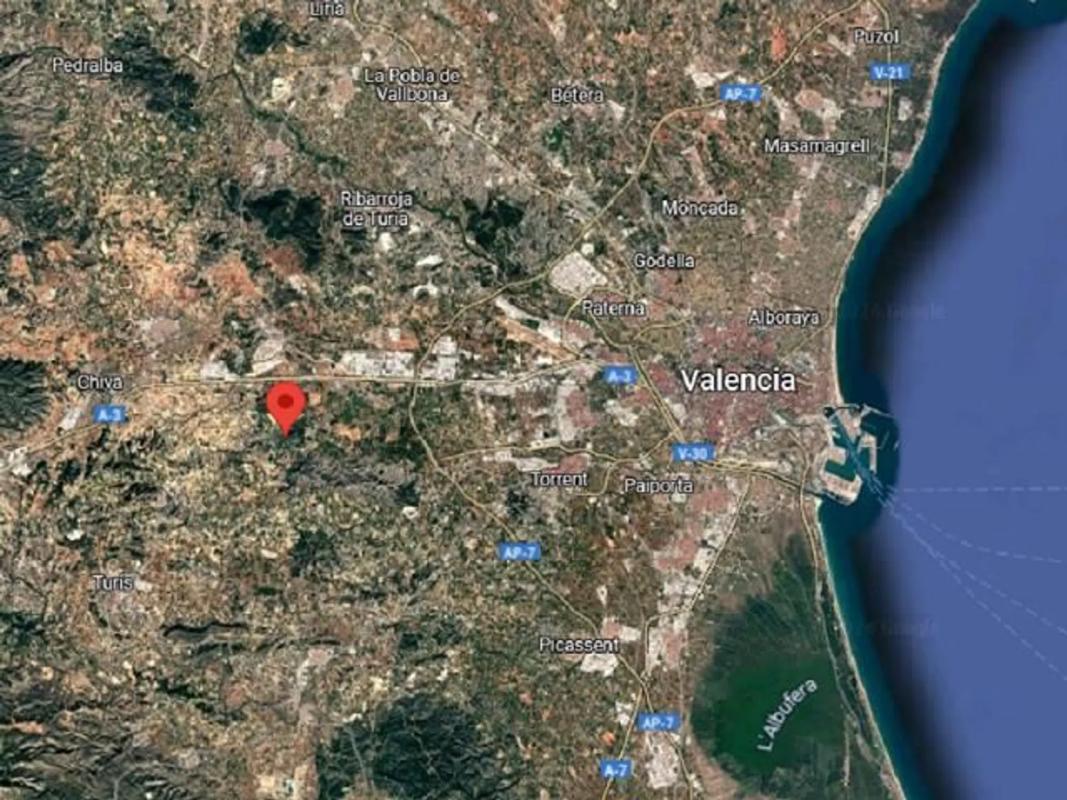 Terreno en venta en Chiva, Valencia photo 5