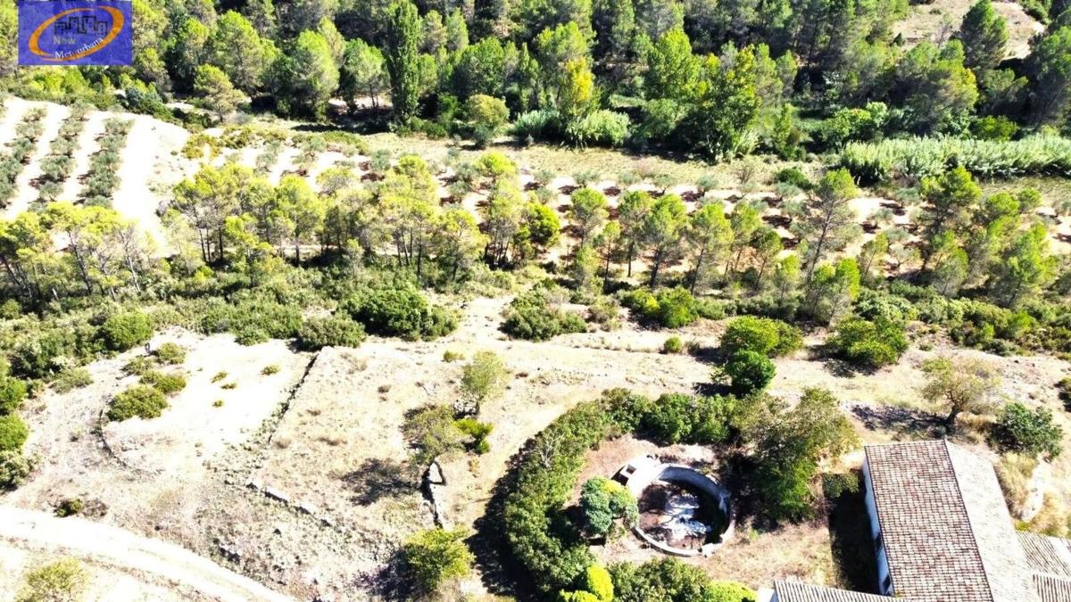 Terreno en venta en Yatova, Valencia photo 2