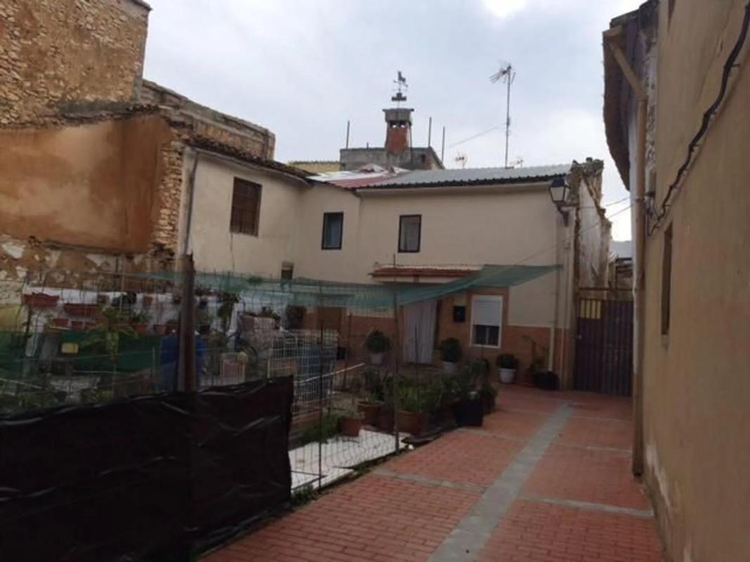 Terreno en venta en Cheste, Valencia photo 2