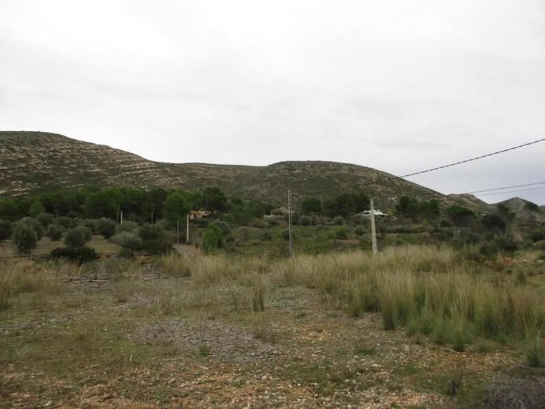 Terreno en venta en Macastre, Valencia photo 2