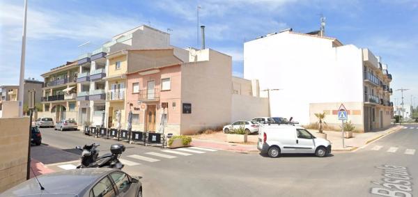 Terreno en calle de Luis Vives, 21 thumbnail 1