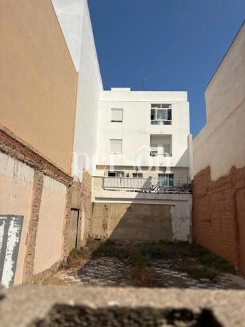 Terreno en calle del Cid photo 3