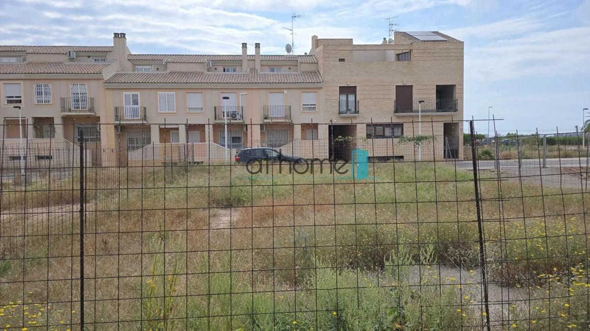 Terreno en venta en Puçol, Valencia photo 1