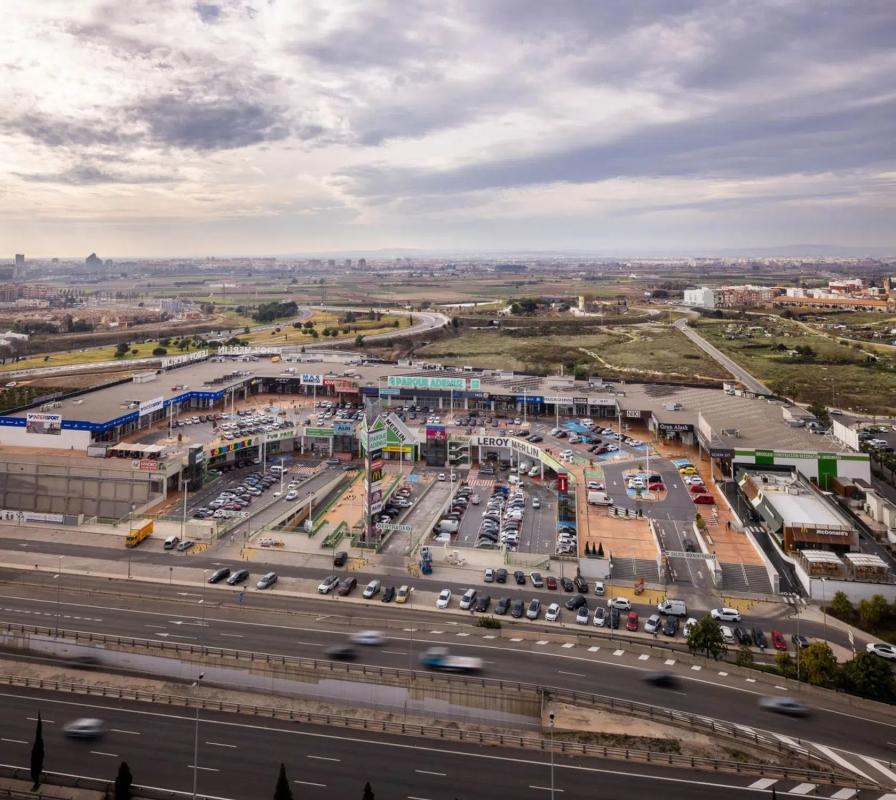 Terreno en venta en Burjassot, Valencia photo 1