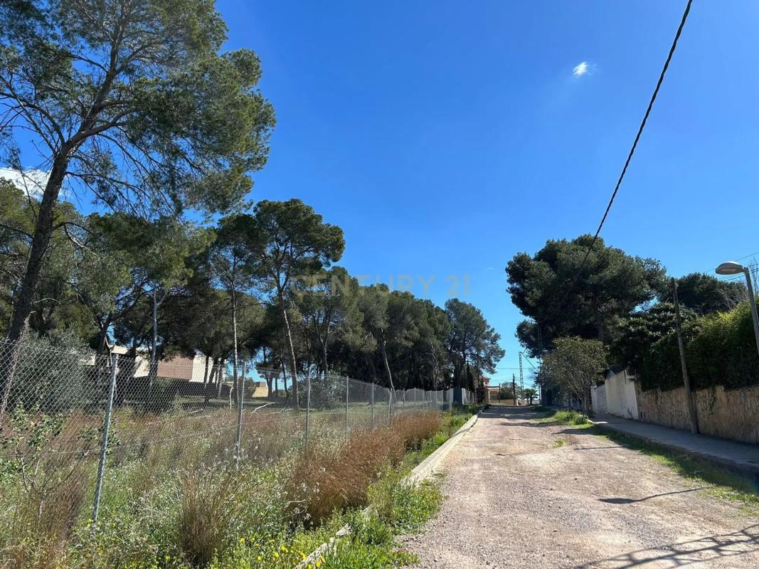 Terreno en venta en Paterna, Valencia photo 2
