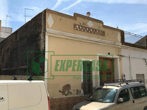 Terreno en calle d'Escalante photo 2