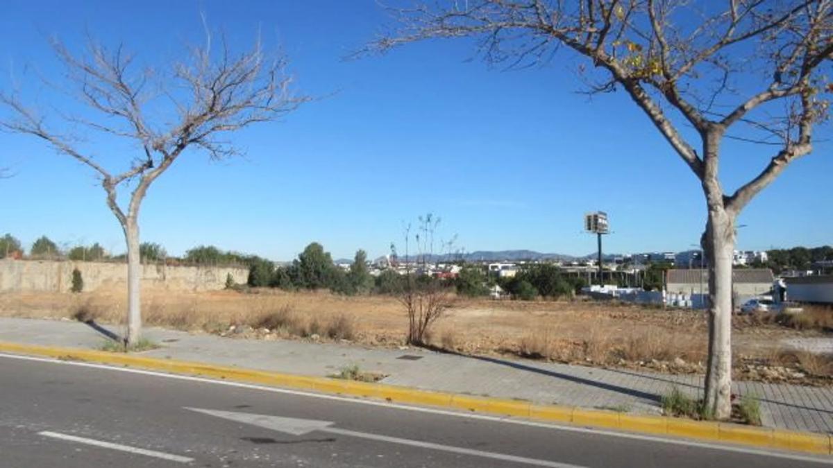 Terreno en venta en Paterna, Valencia photo 2